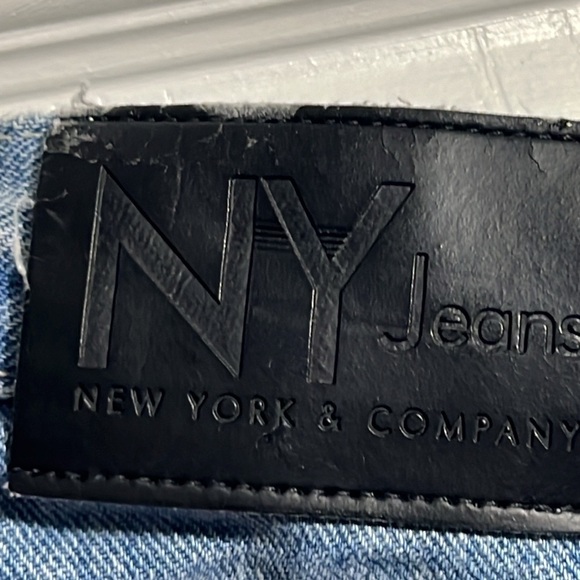 NY & Co Women’s jeans. Bootcut. Size 16. Blue. - Picture 5 of 6